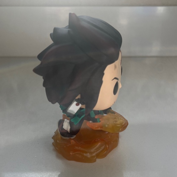 Demon Slayer Tanjiro Funko - Picture 5 of 5